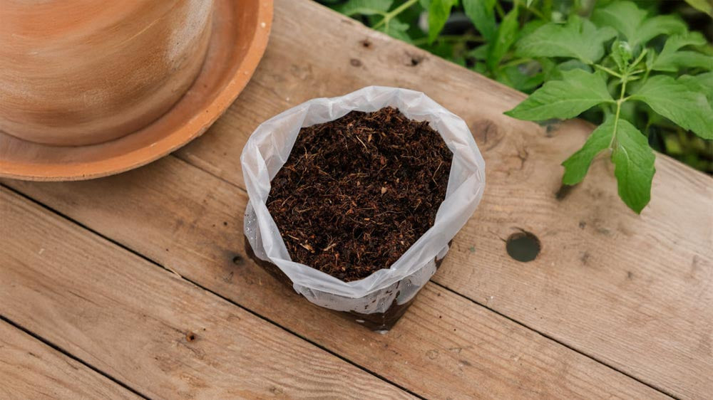 Gras, aarde en meststof - Blomea.nl