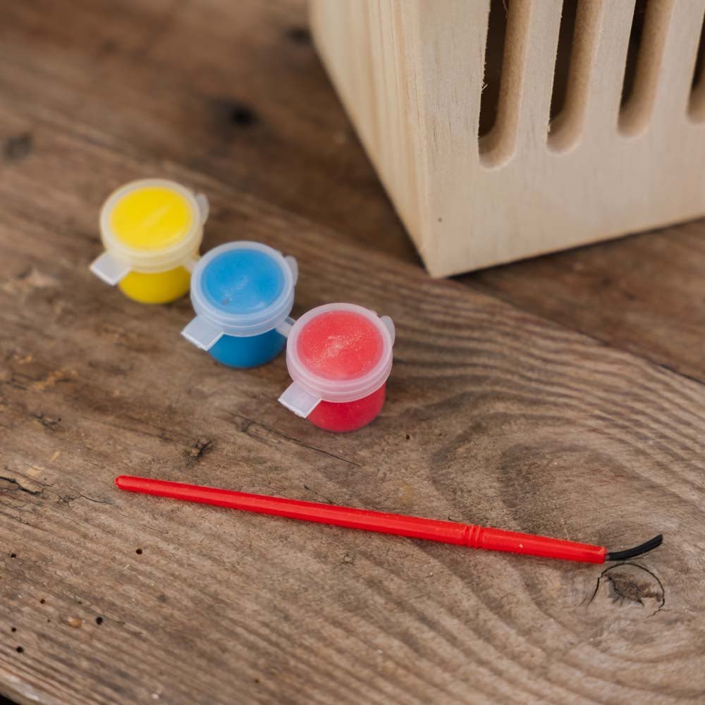 Doe - het - zelf vlinderhuis met verf