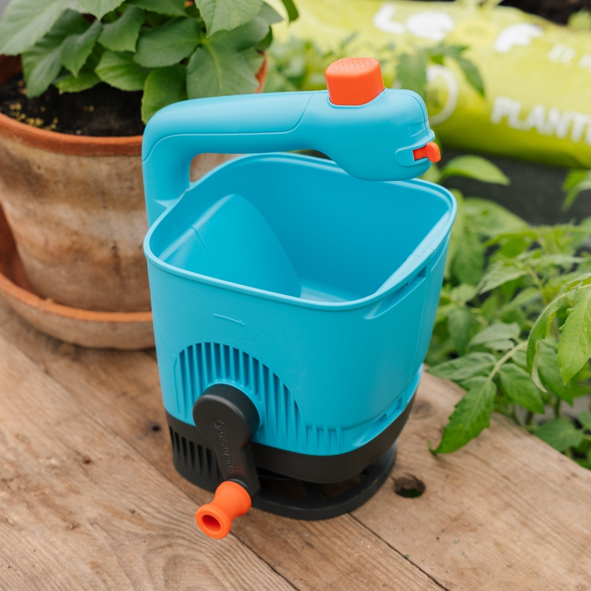 Handbediende strooier M