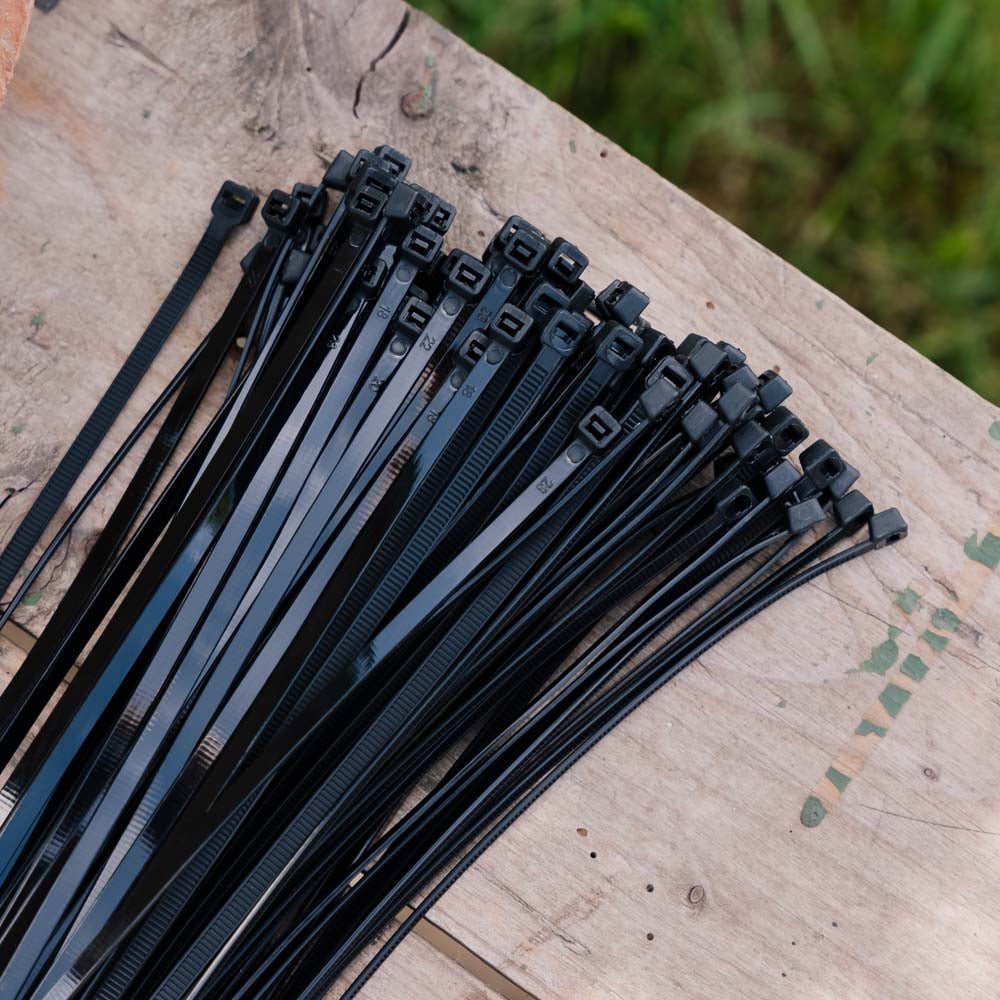 Kabelbinders groot, 5 stuks.