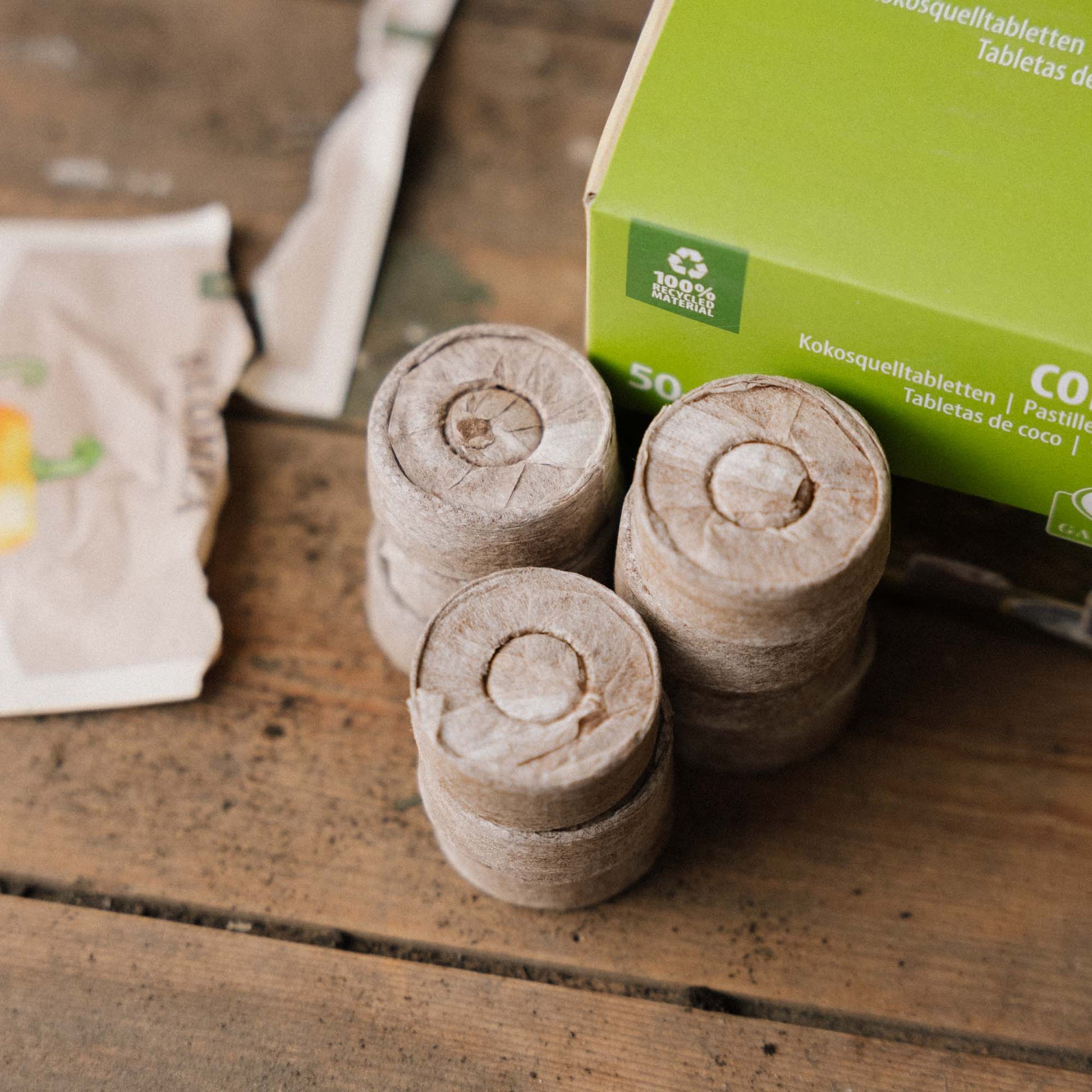 Kokosbriketten 35 mm - 50 stuks.