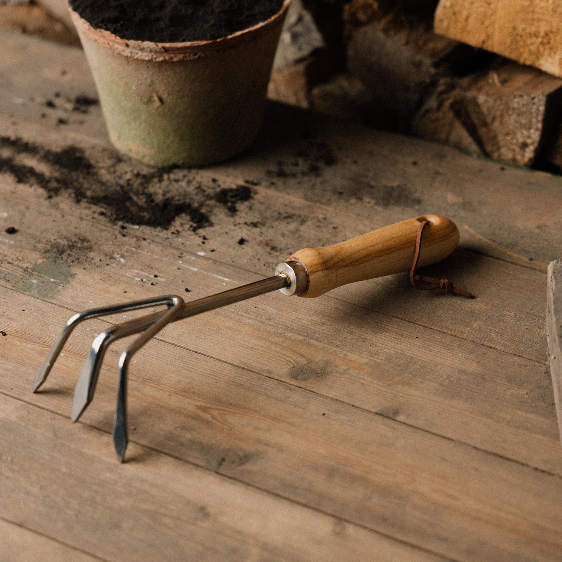 Roestvrijstalen plantenhark